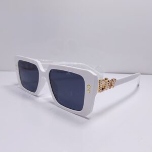Dior White